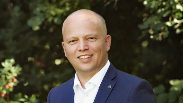 SV knuser Senterpartiet på ny partimåling