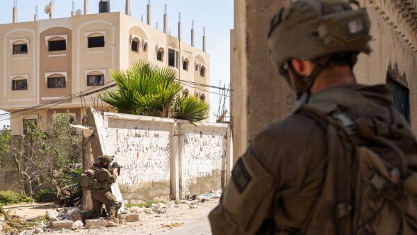 – Vi har kontroll over halve Rafah