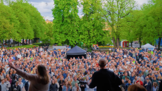 Hyllet Jesus midt i Oslo