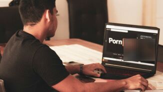 Avdekker utbredt pornobruk blant kristne