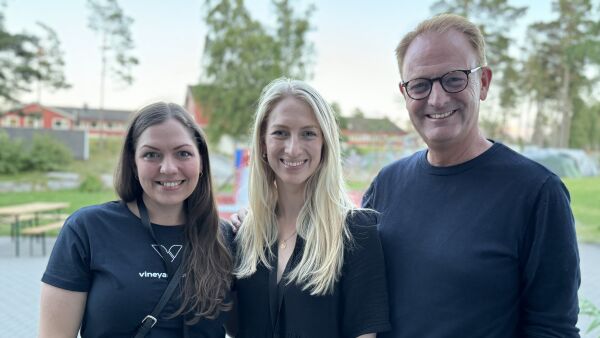 300 barn, unge og voksne på sommerleir i Grimstad
