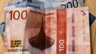 Innbyggere med utenlandsk bakgrunn sender milliarder av kroner til utlandet