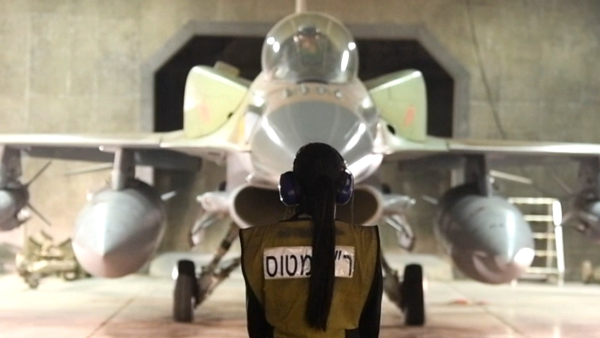 Israel angrep Irans atomanlegg og våpenproduksjon i natt