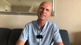 Inviterer til mannskonferanse om mot