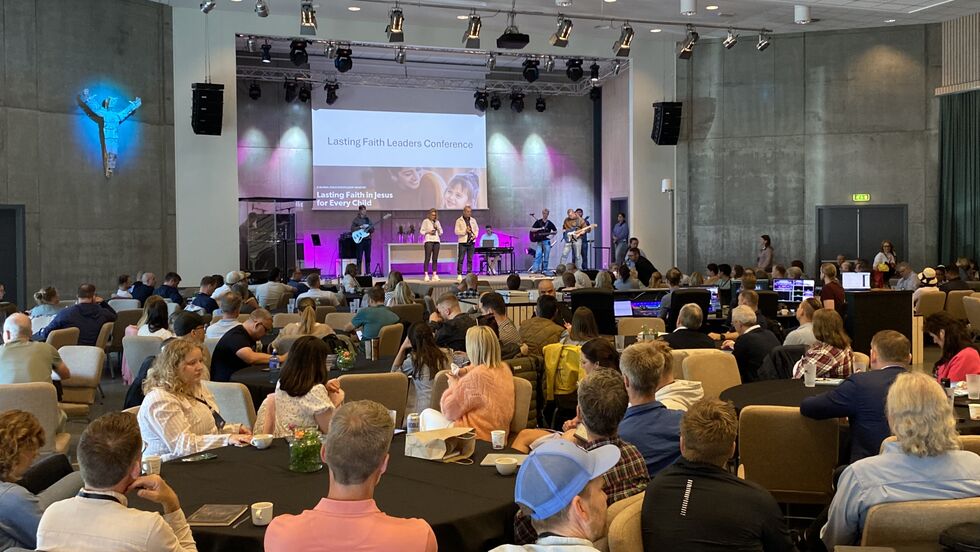 Skal gi hjelp til å gi evangeliet til barn og ungdommer