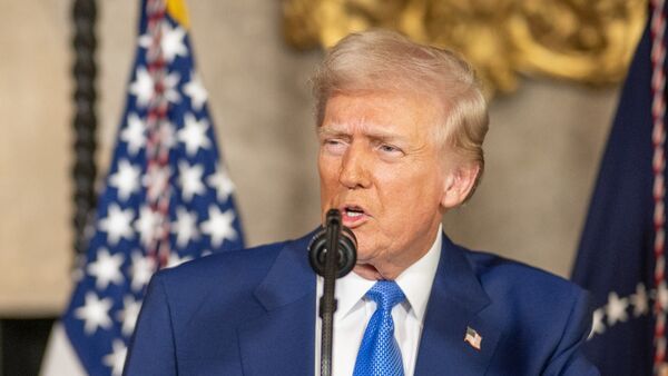 Trump «ser etter en skikkelig avslutning» i Israel-Iran-konflikten